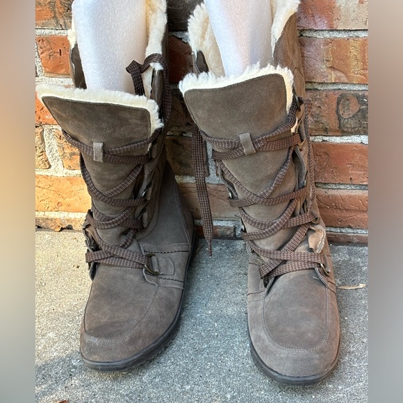 Bear Paw Justice Boots Tall Winter Boots, Lace Up Front Woman’s Size 10 NWOT - Picture 12 of 16